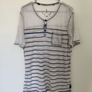 Men's faded t shirt.